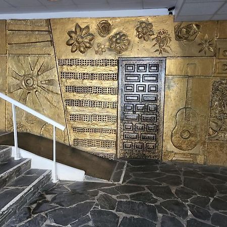 Superbe Apartement En Residence Avec Piscine Roses Esterno foto
