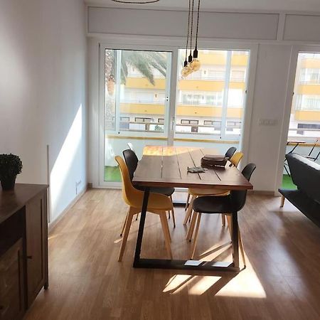 Superbe Apartement En Residence Avec Piscine Roses Esterno foto