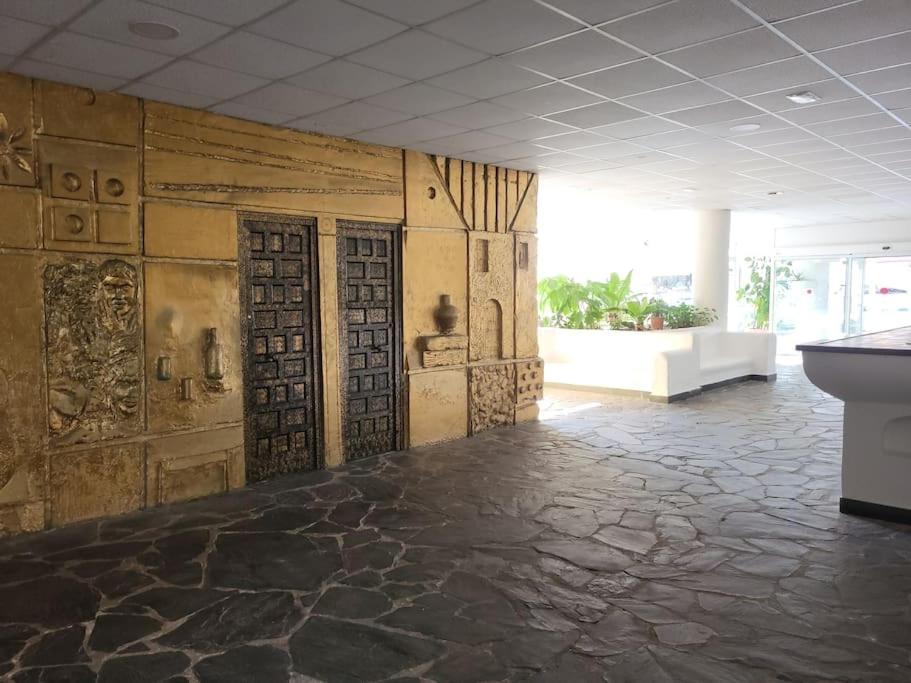 Superbe Apartement En Residence Avec Piscine Roses Esterno foto