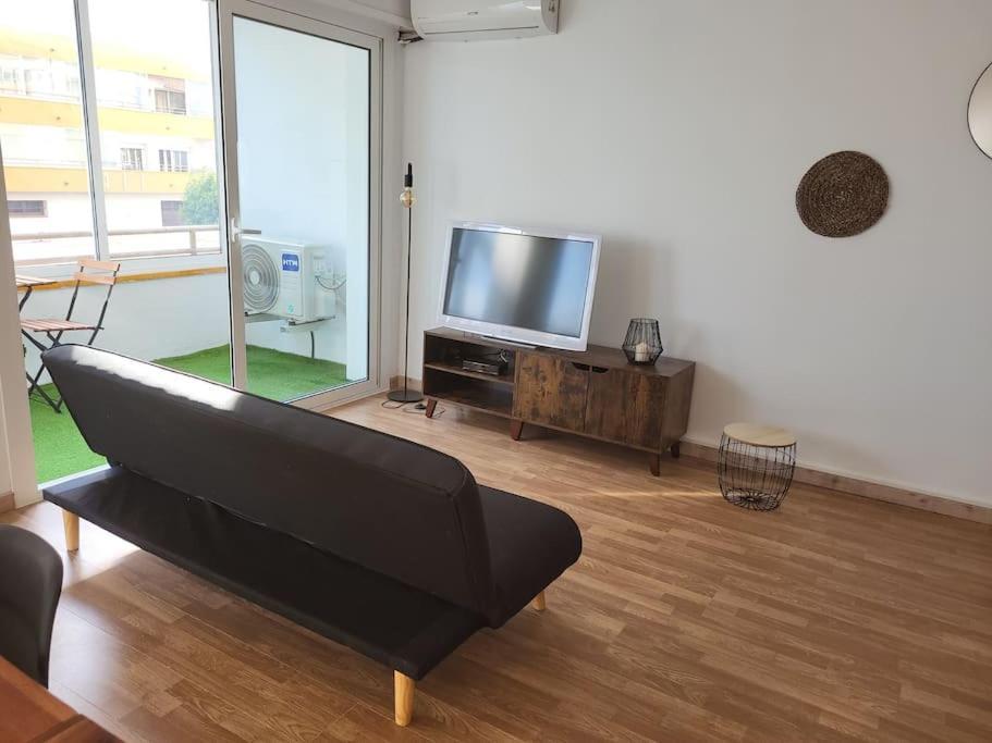 Superbe Apartement En Residence Avec Piscine Roses Esterno foto