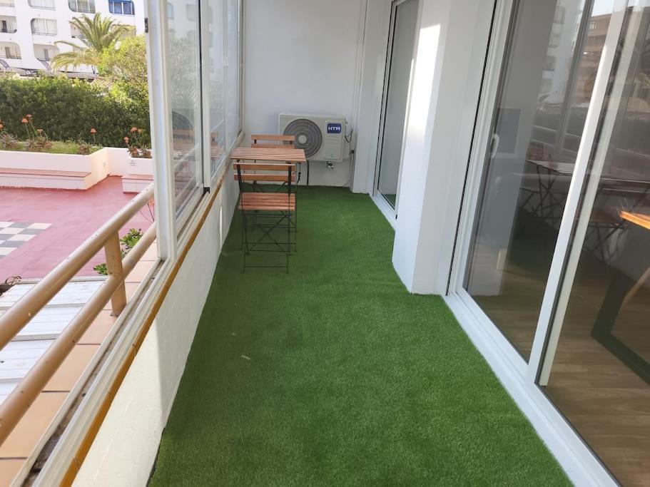 Superbe Apartement En Residence Avec Piscine Roses Esterno foto